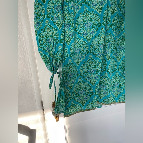 Victorias Secret Green and Gold Trim Paisley Caftan Tunic - Picture 5 of 11